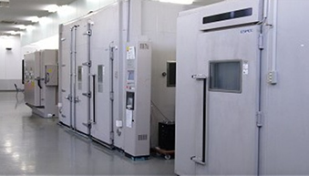 Walk-In Type Temperature (& Humidity) Chamber (Kobe Test Center) 