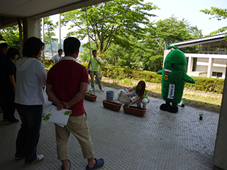 日新地域公民館での「ゴーヤ先生養成セミナー」