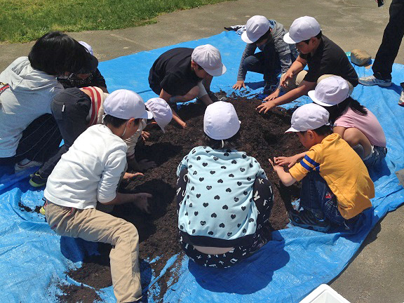 ３種類の土混ぜ作業